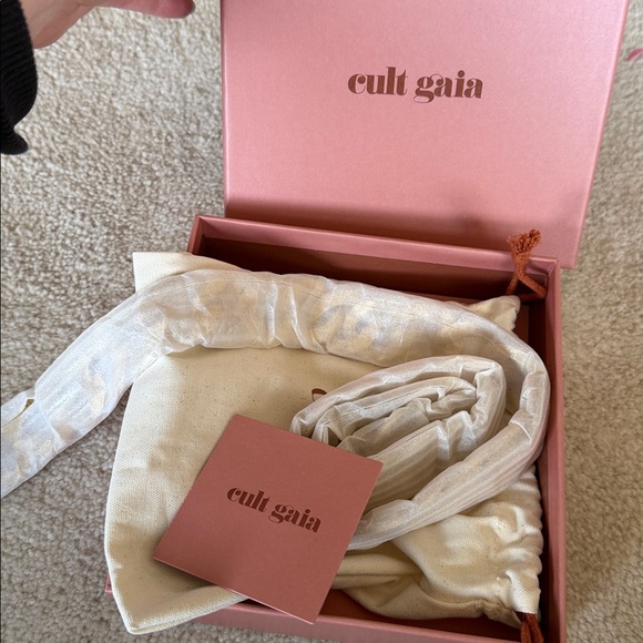 Cult Gaia Dulce Belt in Antique Brass NEW IN BOX - Picture 3 of 6